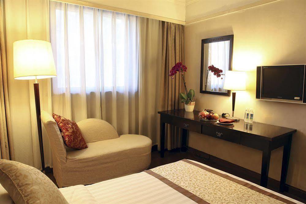 Redwall Hotel Пекин Екстериор снимка