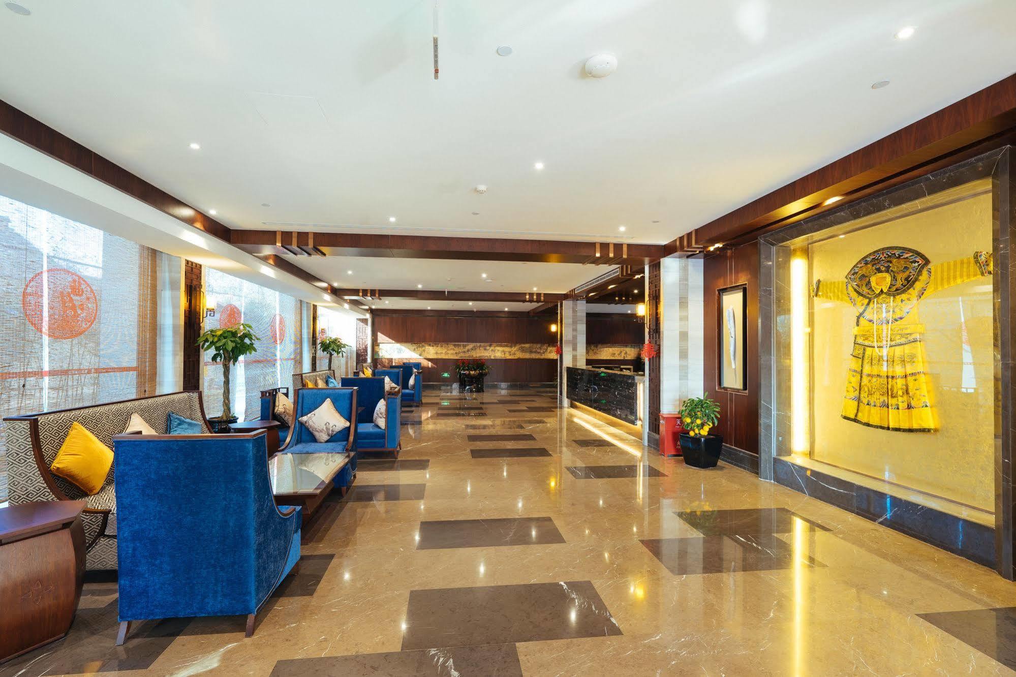 Redwall Hotel Пекин Екстериор снимка
