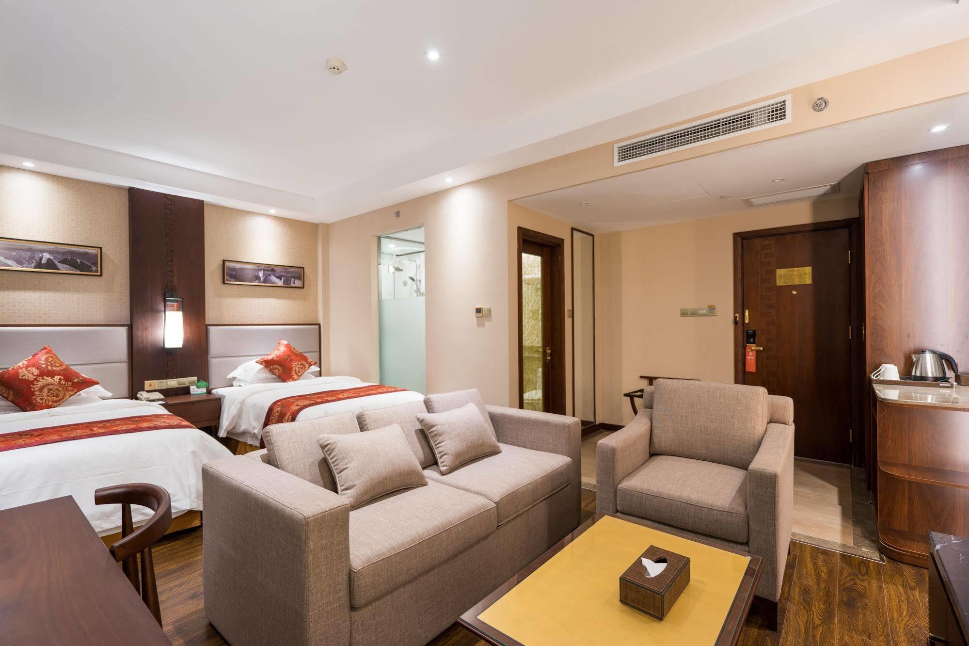 Redwall Hotel Пекин Екстериор снимка